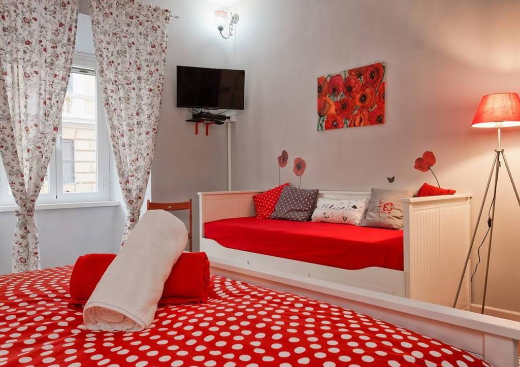 Bed And Colors Apartment Rome Bilik gambar